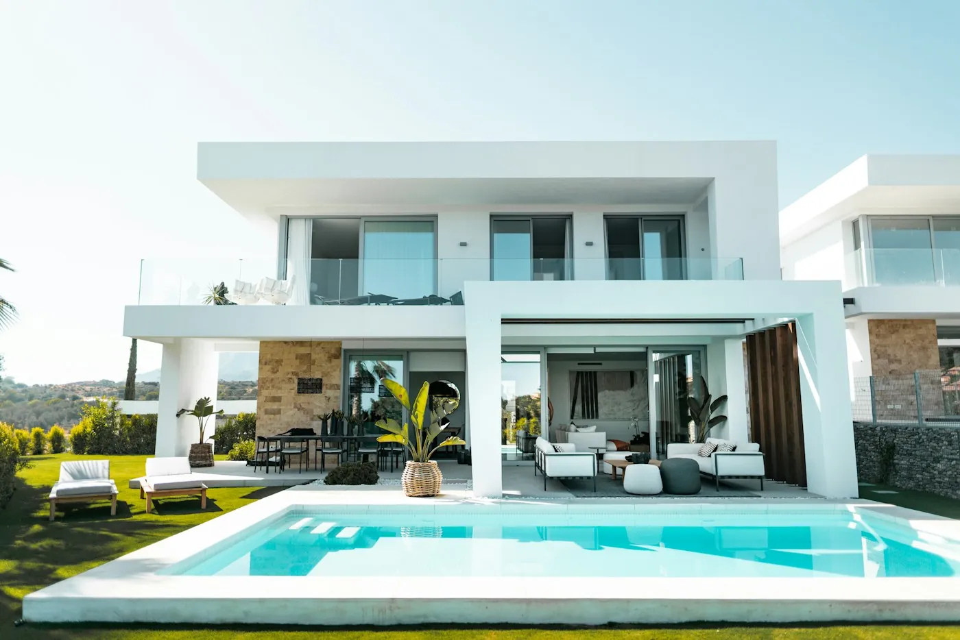 Casa moderna com piscina